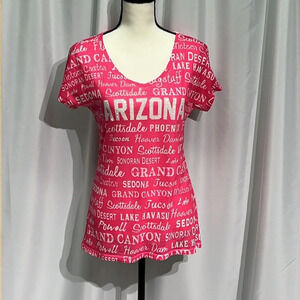 Sweet Gisele Hot Pink ARIZONA Tourist Cities V-Neck Tee - size Medium
